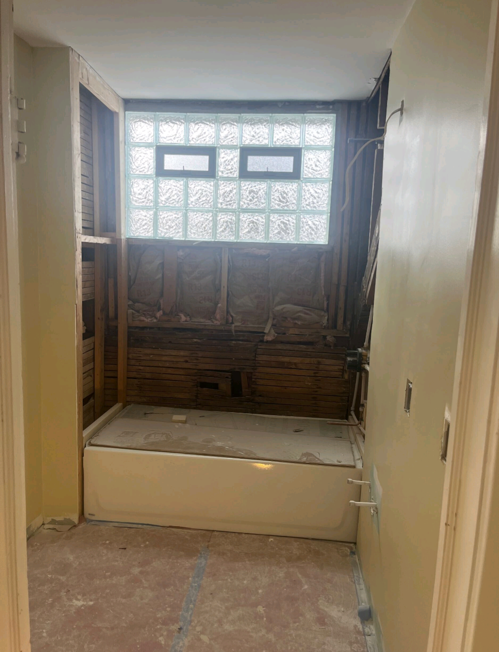 541fa31e9c0446ed950f7ceeadcaf842