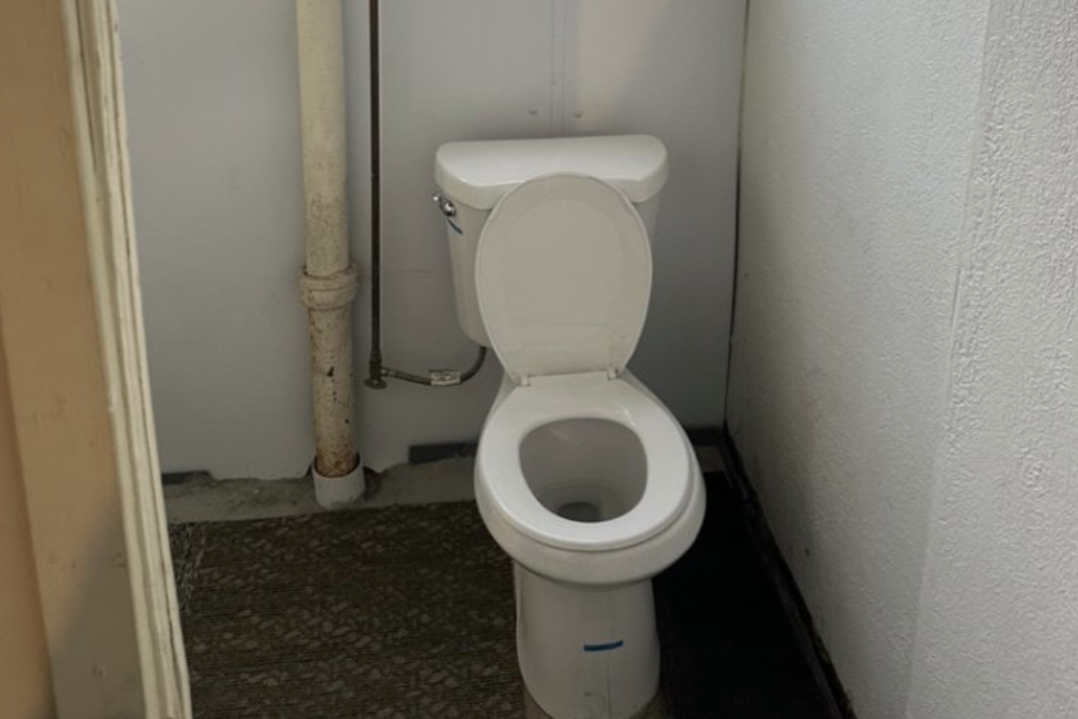 5832af27cd304f49816ae9b757404a0b (6)