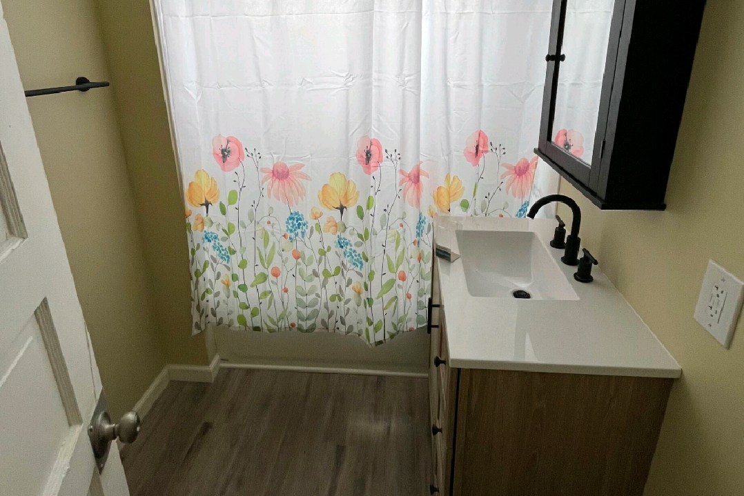 5832af27cd304f49816ae9b757404a0b (7)