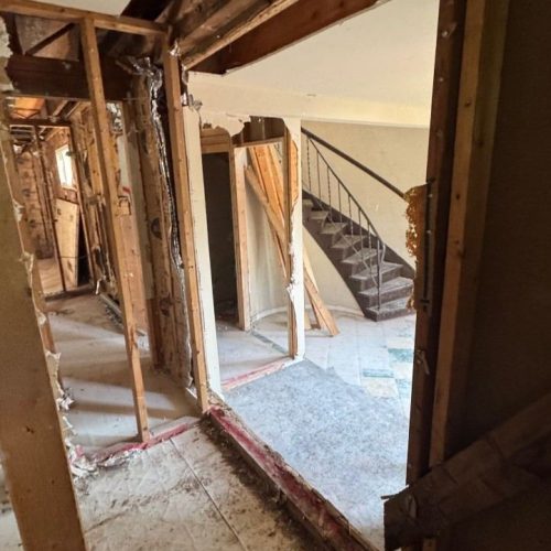 bb2c075b3f984d7e93aa5bfbb2489709